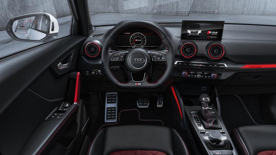 Торпедо Audi SQ2 2019 года  (WW) (фото 6 из 17)